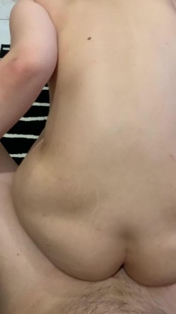 非常性感的肉感系人妻 叫床声太经典了 截图4