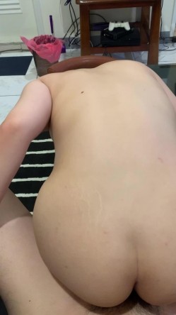 非常性感的肉感系人妻 叫床声太经典了 截图5