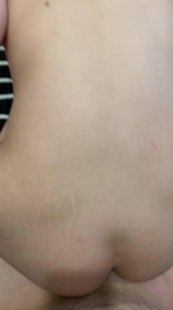 非常性感的肉感系人妻 叫床声太经典了 截图10