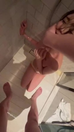 大量女主露脸曝光，目前推特、电报资源全删！新晋电报网黄泡良大神「老吴爱约炮」专约模特身材网红脸妹子 截图3