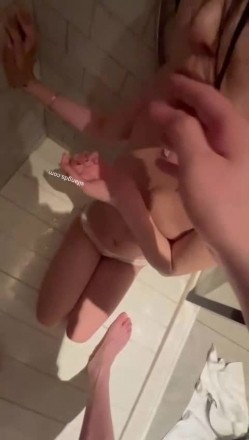 大量女主露脸曝光，目前推特、电报资源全删！新晋电报网黄泡良大神「老吴爱约炮」专约模特身材网红脸妹子 截图6
