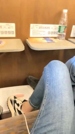 千里送逼，坐上高铁去约炮，【妖娆小宝贝】，美腿御姐，高铁厕所自慰，奥迪车震 截图6