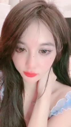 长在男人的审美点上了，【少女椰子】，超仙女神!不看后悔，一身骚~精华抠B揉奶，自慰真是淫荡娇娃 截图1