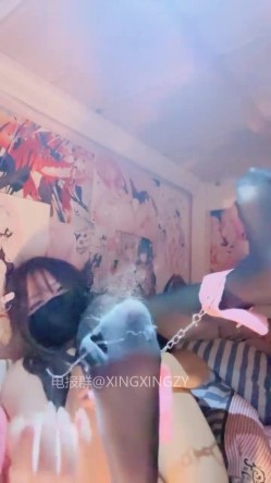 ️二次元coser回归【温卿】强制深喉口交 被金主无套输出 乳夹夹乳头 截图14