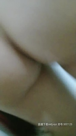 【每天约精品妹子】小伙精通泡良又斩获新妹子，约到家中玩弄漂亮的馒头小穴，腰细臀翘形状完美，撅起来就让人有后入欲望 截图5