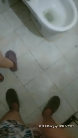 【每天约精品妹子】小伙精通泡良又斩获新妹子，约到家中玩弄漂亮的馒头小穴，腰细臀翘形状完美，撅起来就让人有后入欲望 截图6