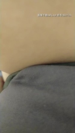 【每天约精品妹子】小伙精通泡良又斩获新妹子，约到家中玩弄漂亮的馒头小穴，腰细臀翘形状完美，撅起来就让人有后入欲望 截图13