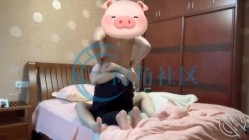 海角大神『丰乳肥臀的姐姐』早上趁爸妈在家悄悄潜入姐姐房间 截图4