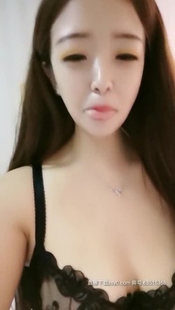 漂亮美乳小骚货『敏儿』表哥来了 高兴的美飘了 这回又有大J8可以玩了 操的小骚货花枝乱颤 干完大黑牛 截图11