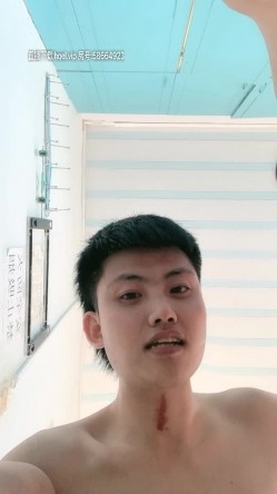 小哥强上小嫂子，全程露脸直接扒光开干给狼友看，舌吻骚逼按着头吃鸡巴，各种爆草抽插浪荡呻吟，高潮不断 截图16