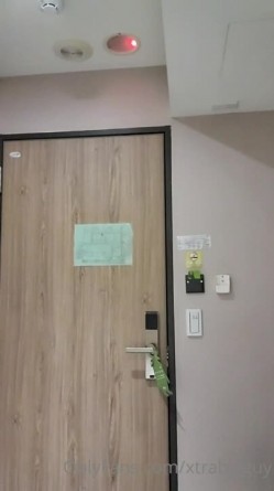 人生赢家PUA高手撸铁肌肉男辉哥私拍 极品热情骚货，三个洞都可以使用,很敢玩,满足了我屁眼内射后再插前面的梦想 截图9