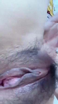 抖音福利20万粉丝极品御姐熟女【思涵】大尺度和粉丝互动自慰视频 截图13