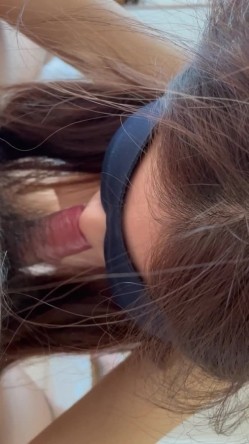 青涩的大一处女学妹被开发 截图16