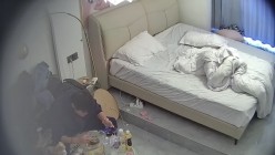 酒店偷拍连续3天入住的年轻情侣古灵精怪的双马尾可爱甜妹被男友不分日夜操了几次 截图2