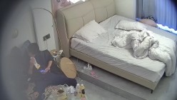 酒店偷拍连续3天入住的年轻情侣古灵精怪的双马尾可爱甜妹被男友不分日夜操了几次 截图3
