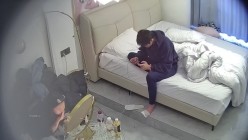 酒店偷拍连续3天入住的年轻情侣古灵精怪的双马尾可爱甜妹被男友不分日夜操了几次 截图5