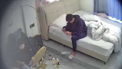 酒店偷拍连续3天入住的年轻情侣古灵精怪的双马尾可爱甜妹被男友不分日夜操了几次 截图8