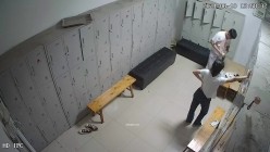 舞蹈班《监控破解》偷拍多位美女学员后台换衣服 截图1