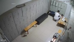 舞蹈班《监控破解》偷拍多位美女学员后台换衣服 截图8