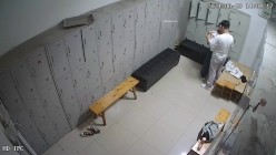 舞蹈班《监控破解》偷拍多位美女学员后台换衣服 截图16