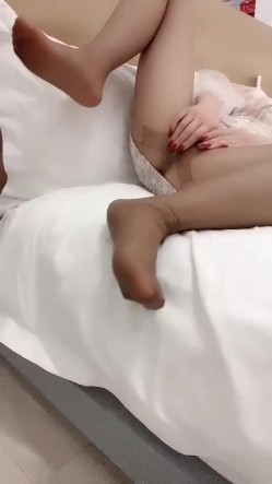️最新流出，熟女控必备！丝袜熟女团队【未知姓名3】丝袜无内骚穴特写 截图10
