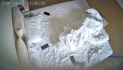 酒店偷拍模特身材气质眼镜美女让精牛男友一炮接一炮干得欲仙欲死表情销魂 截图2