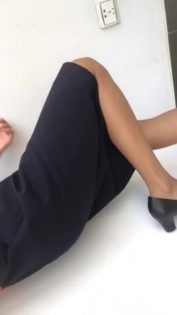 【真实空姐 ️稀缺航空】极品制服『空姐』反差婊私拍集 佳妮空姐多名女神接机啪啪 穿空姐制服做爱 截图9