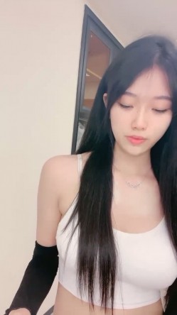 核弹！高人气裸舞女神~20小时~【阿楚】全新姿势~撸点极高~ 女神终于尺度大开~！揉穴自慰，长腿美臀，绝~！！ 截图9