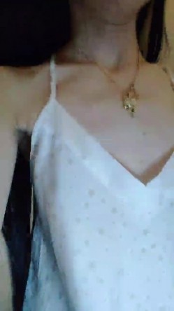 【小姨子下水】假期大学生要赚钱，苗条粉嘟嘟，这逼必须给满分，露脸，呻吟销魂，必看 截图14