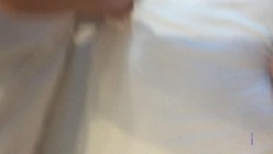 云盘高质露脸泄密！哥特风另类小骚妹陪金主睡觉打炮，人瘦奶大主打听话随便拍随便玩 截图1