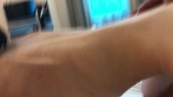 云盘高质露脸泄密！哥特风另类小骚妹陪金主睡觉打炮，人瘦奶大主打听话随便拍随便玩 截图2