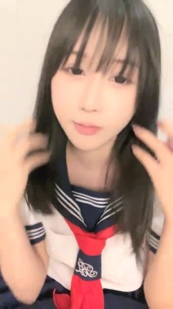 抖音网红女神，【京鱼儿】，19岁KJ少女，童颜巨乳，颜值高身材好，被土豪舍弃后回归主页，越来越懂男人了 截图6