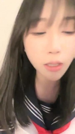 抖音网红女神，【京鱼儿】，19岁KJ少女，童颜巨乳，颜值高身材好，被土豪舍弃后回归主页，越来越懂男人了 截图10