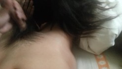 TW情侣泄密流出 还算漂亮的原住民女友羞涩对话超精彩 ️偷偷在房内做爱 截图13