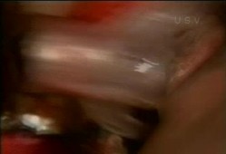 香港低成本怀旧A片《神龙教主》2男2女真枪实弹火爆4P 截图2
