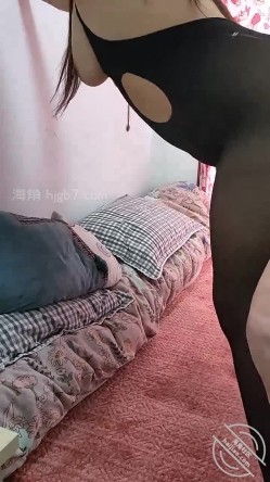 哥哥跟嫂子在屋里操逼我在外边等着刷锅 截图16