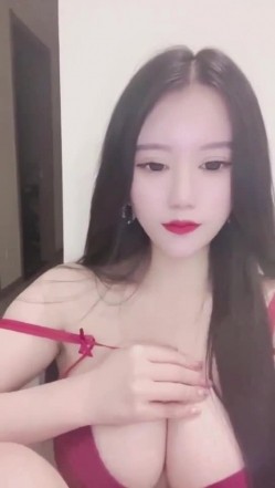 初夏蜜桔丰满绿播-温洵呀 私下1V1全脸揉巨乳道具自慰高潮 截图3