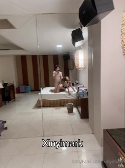 台湾泡良大神性爱救火队「Xinyimark 」OF日常约炮露脸私拍 众多良家学生模特网红拜倒在炮王牛仔裤下 截图4