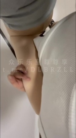 推特00后家养绿奴妻主、NTR资深女玩家、绿帽贱狗收割机「饭饭吖」高价收购早期性爱作品，截至全收录 截图5