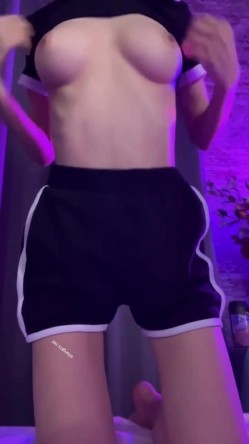 清纯爆乳三青叶子激情诱惑 截图16