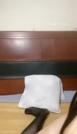 新人！兄弟们！正宗校花下海啦~【很纯很暧昧】啪啪狂操~爽，颜值真的是高，清冷气质大美女，超赞 截图12