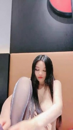 极品身材新人尤物反差婊【南贝贝】超级布袋大奶蜂腰肥臀近7小时骚播精尽人亡的身材满满撸点 截图16