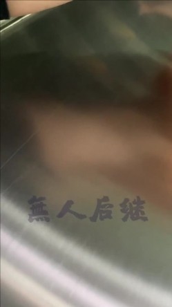 【经典CD】掀裙抄底大神【无人后继】126V完整合集[上]，就喜欢用手掀起小姐姐的短裙抄底 截图3
