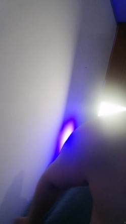 校花下海！超级漂亮~【大王王】脱衣骚舞！道具自慰！ 截图13