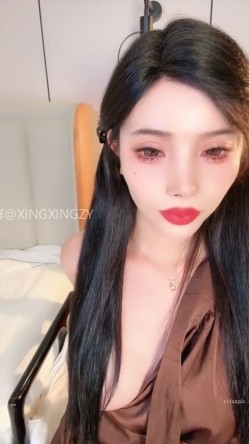 现实版妲己【白熙】福利视频 魔鬼身材油亮丝袜绝美白虎销魂口舌自慰爆插狂喷 截图6