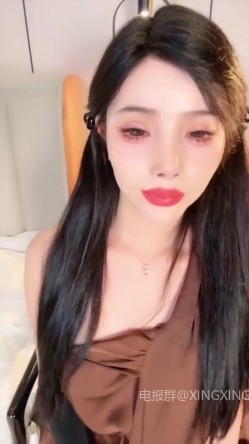 现实版妲己【白熙】福利视频 魔鬼身材油亮丝袜绝美白虎销魂口舌自慰爆插狂喷 截图13