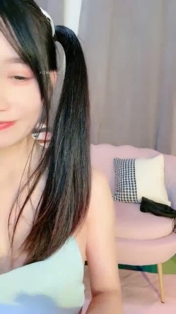 极品车模回归！夺命A4腰 无敌翘臀 道具自慰！ 截图3