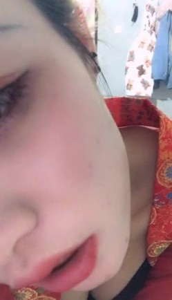 身材苗条美女主播情侣啪啪秀高跟鞋捅菊花舔JJ上位骑乘自己动 截图1