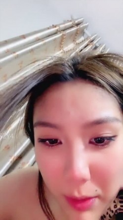 ️高端调教 天生媚骨狐相姐妹新人群P团队高颜值精神姐妹开局 截图16