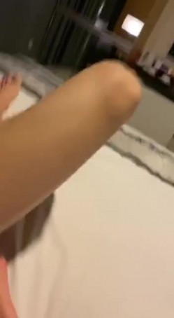 大神金三角叫高端外援美女，脸蛋身材了得，简短英语交流，这妞骑乘功夫很熘呀，坐得大神好爽劲！ 截图1